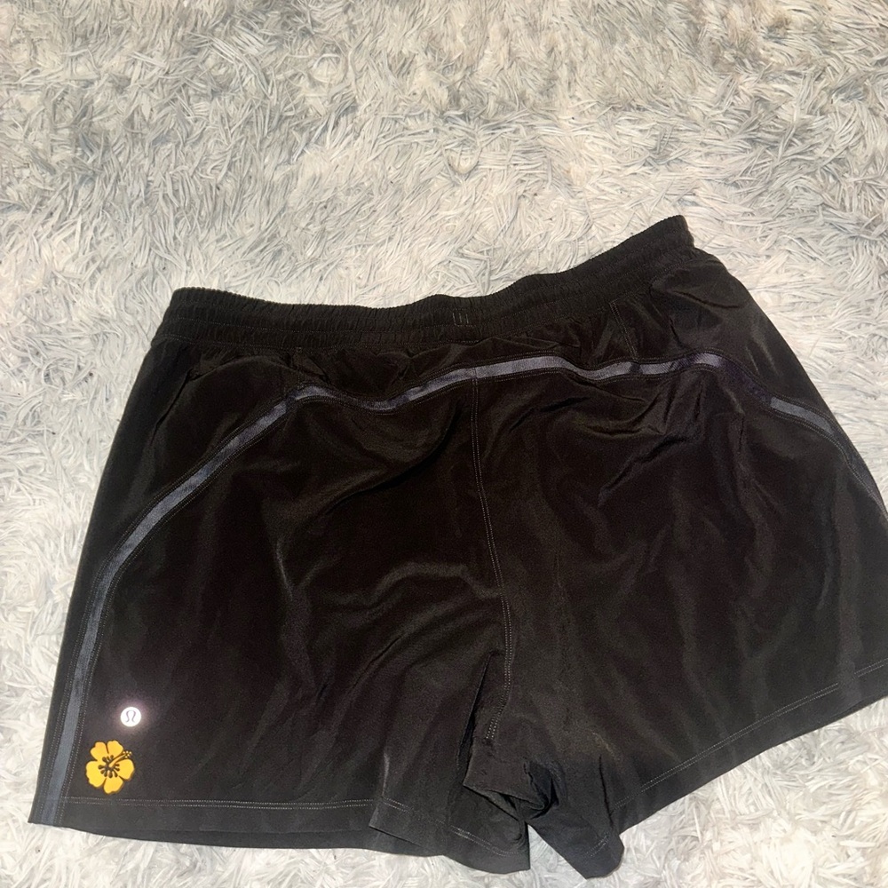 LULULEMON HAWAII EXCLUSIVE 5inch shorts